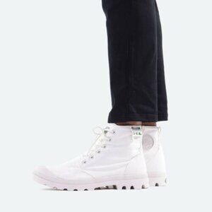 NWT Palladium Pampa Hi Organic US 5